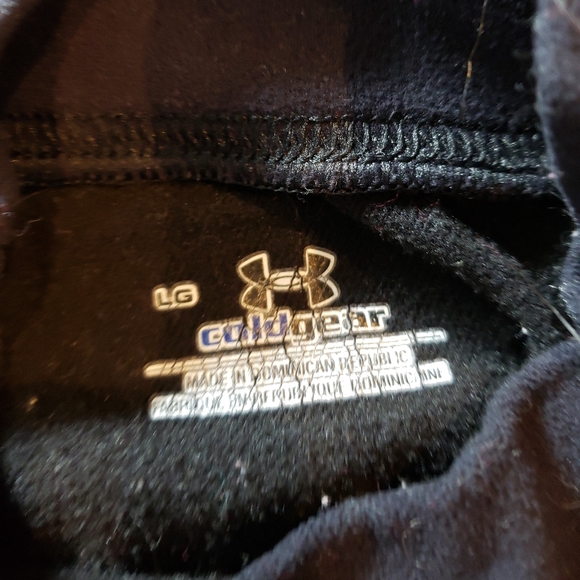 Under Armor - Picture 3 of 4